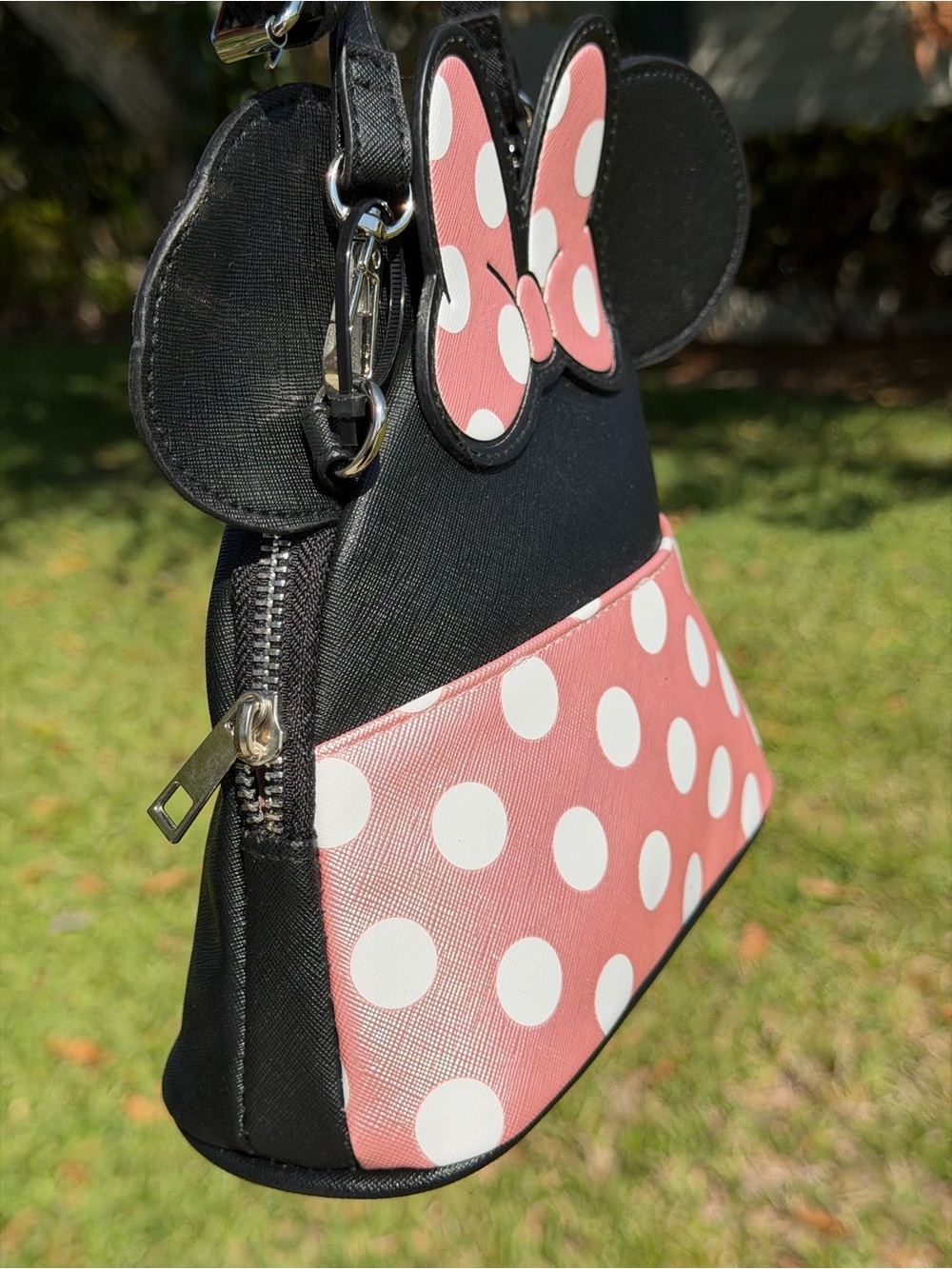 DISNEY Crossbody White Polka Dot Bow With bag Charm 2 pc Set - Picture 6 of 16
